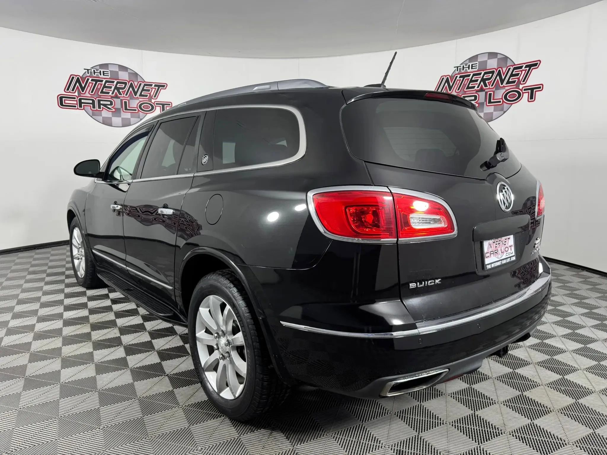 Used 2017 Buick Enclave Premium w/ Experience Buick Package AWD/4WD image 5