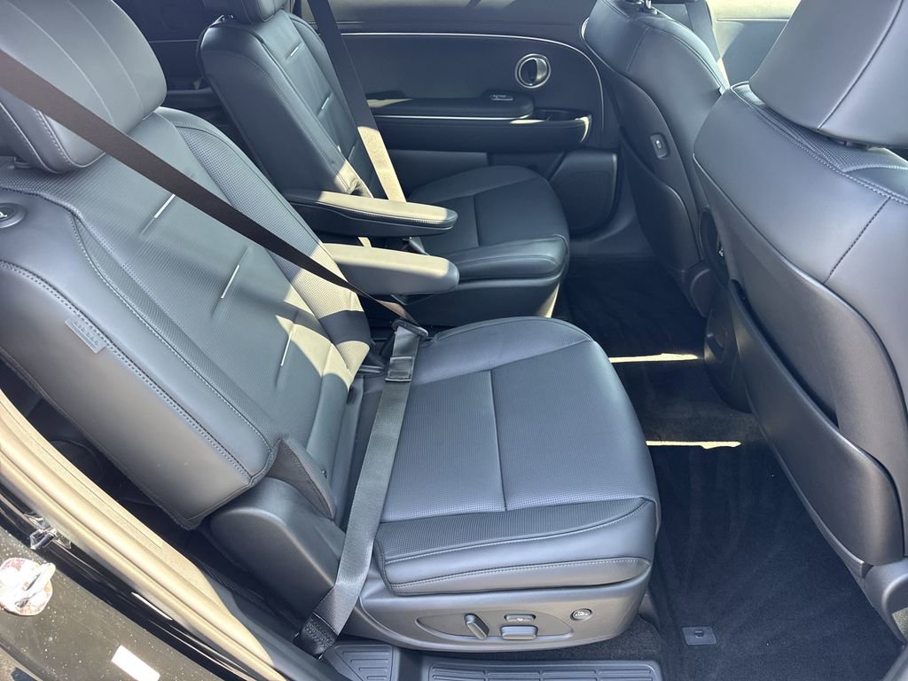 Used 2026 Hyundai Palisade Calligraphy image 15