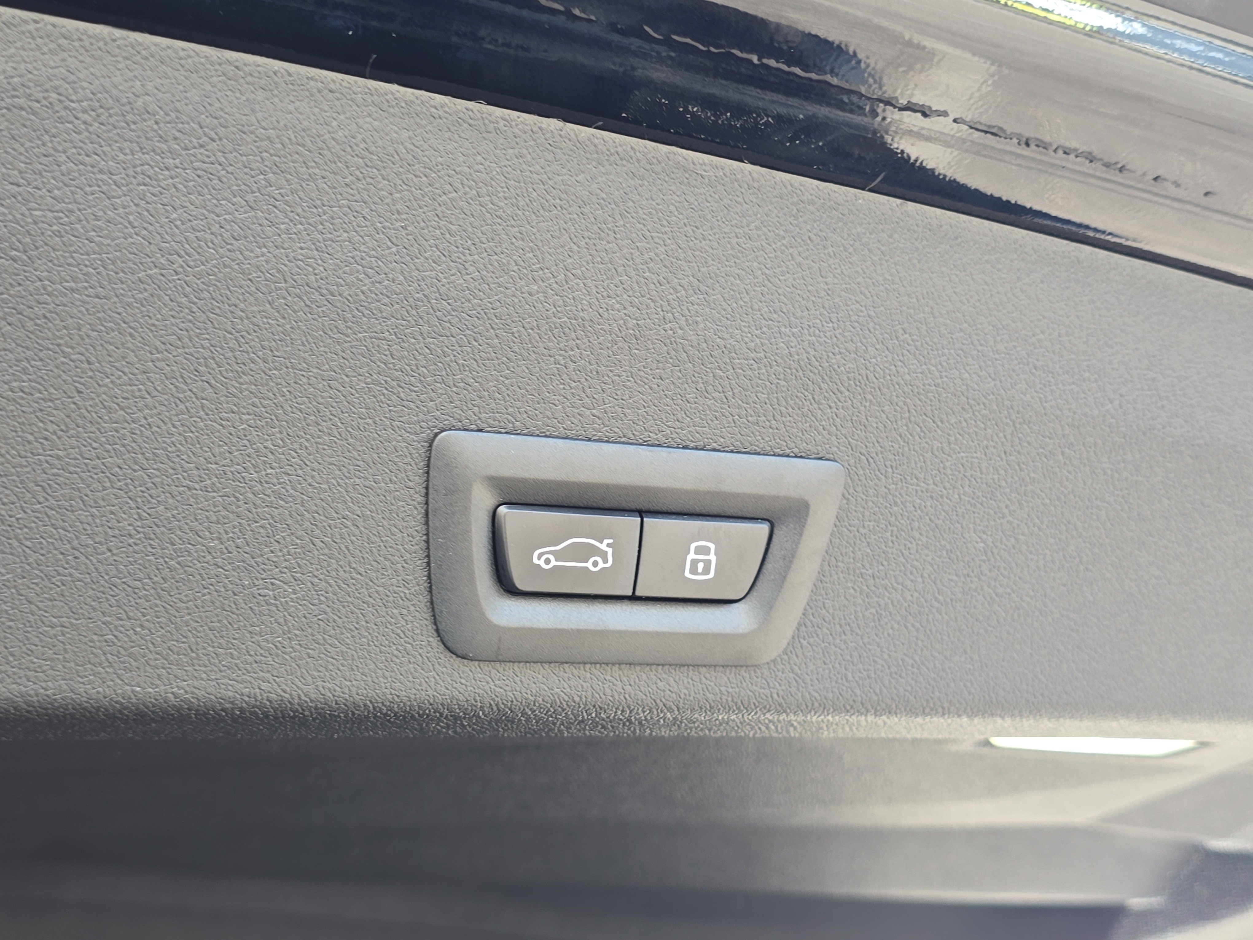 New 2026 BMW XM Label Red image 10