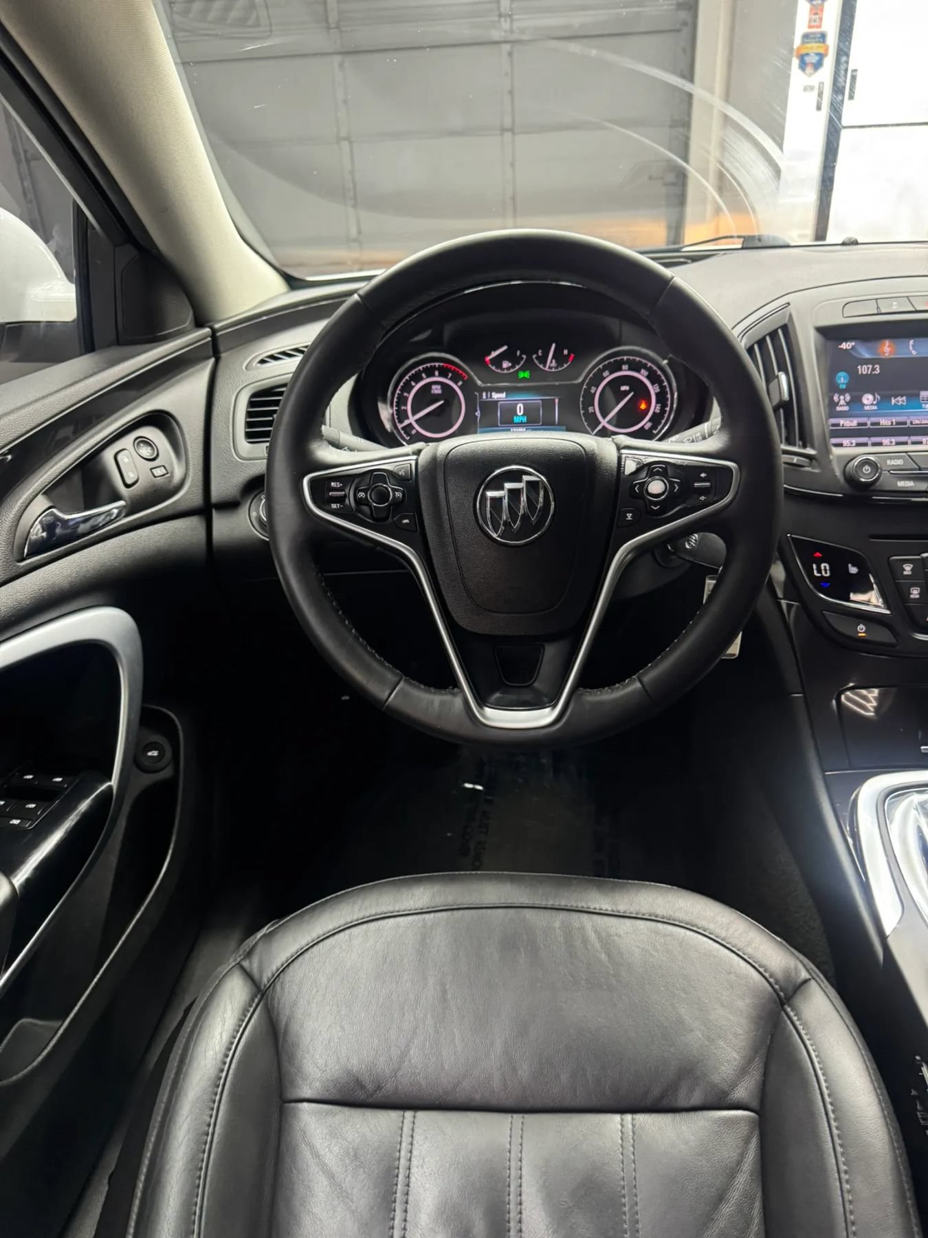 Used 2017 Buick Regal Sport Touring FWD image 20