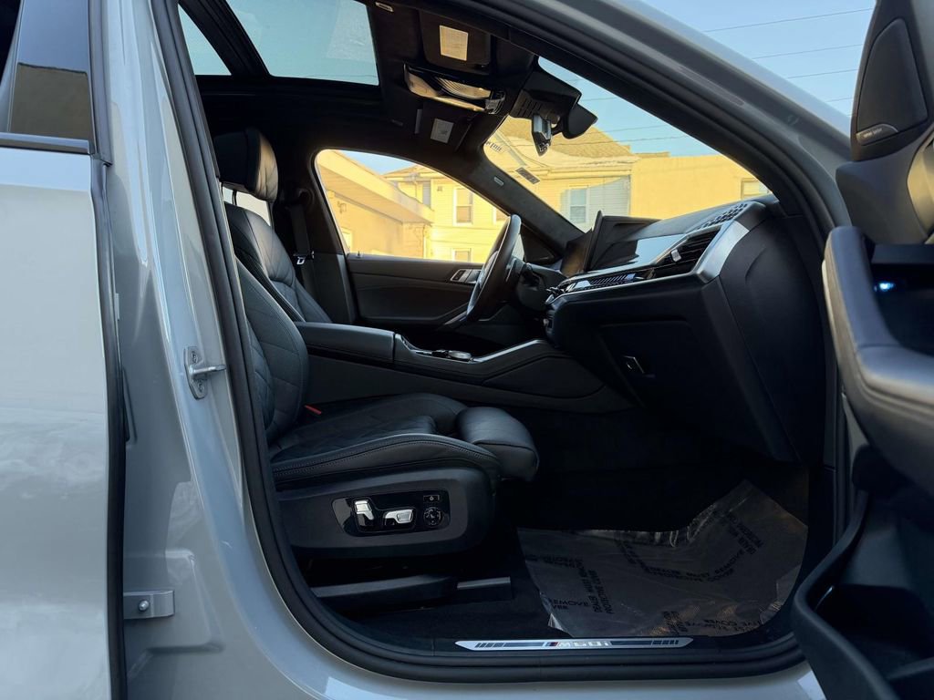 Used 2026 BMW X6 M60i image 11