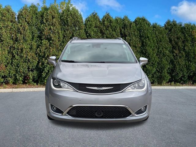 Used 2019 Chrysler Pacifica Limited w/ Advanced Safetytec Group image 2