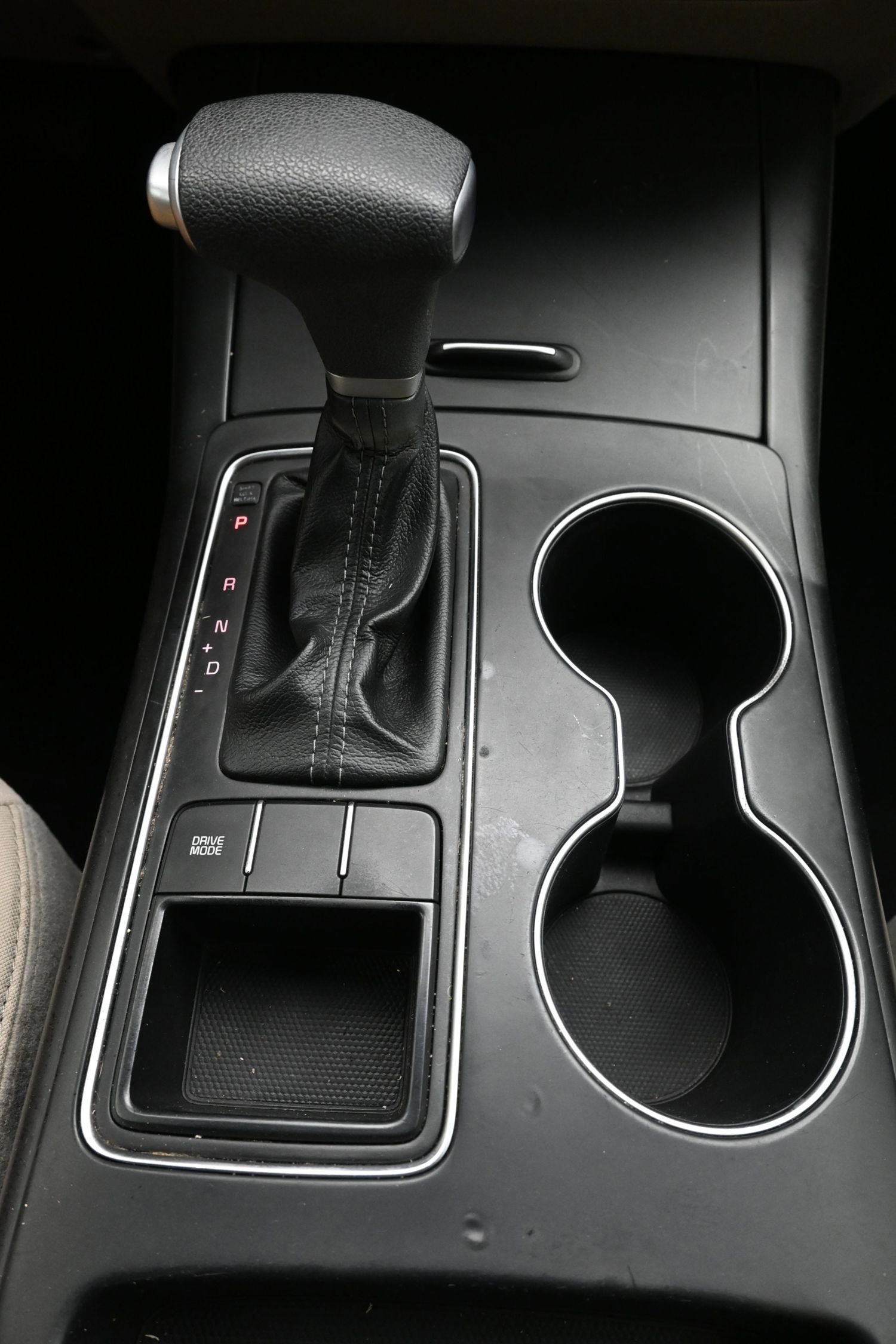 Used 2020 Kia Sorento LX image 19