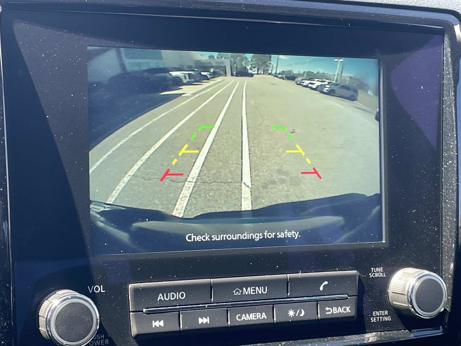 Used 2024 Nissan Frontier SV w/ SV Convenience Package image 14