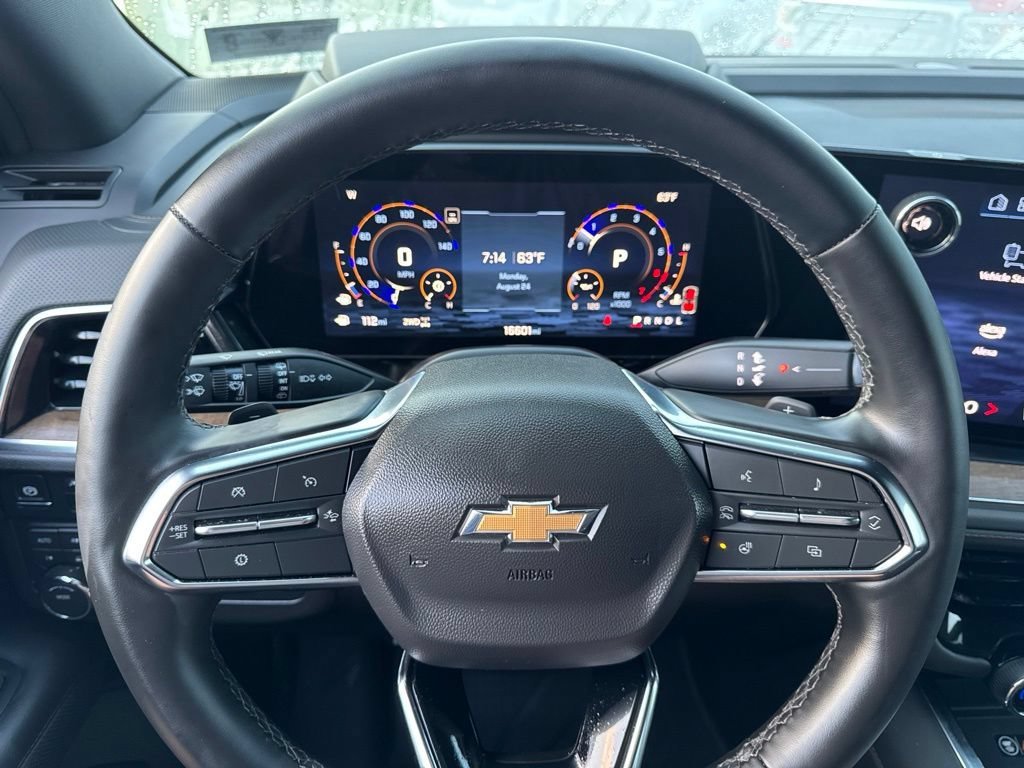 Used 2025 Chevrolet Tahoe High Country AWD/4WD image 17
