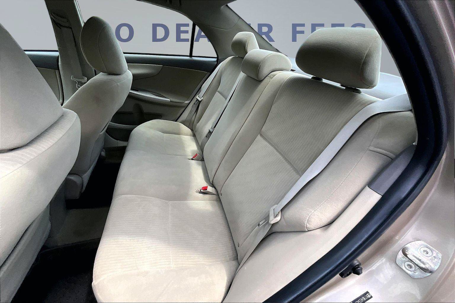 Used 2010 Toyota Corolla LE FWD image 18