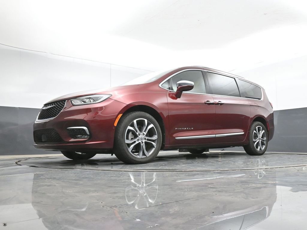 Used 2022 Chrysler Pacifica Pinnacle image 38