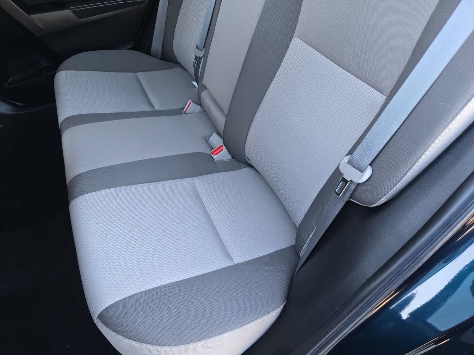 Used 2019 Toyota Corolla LE w/ Carpet Mat Package (TMS) FWD image 19
