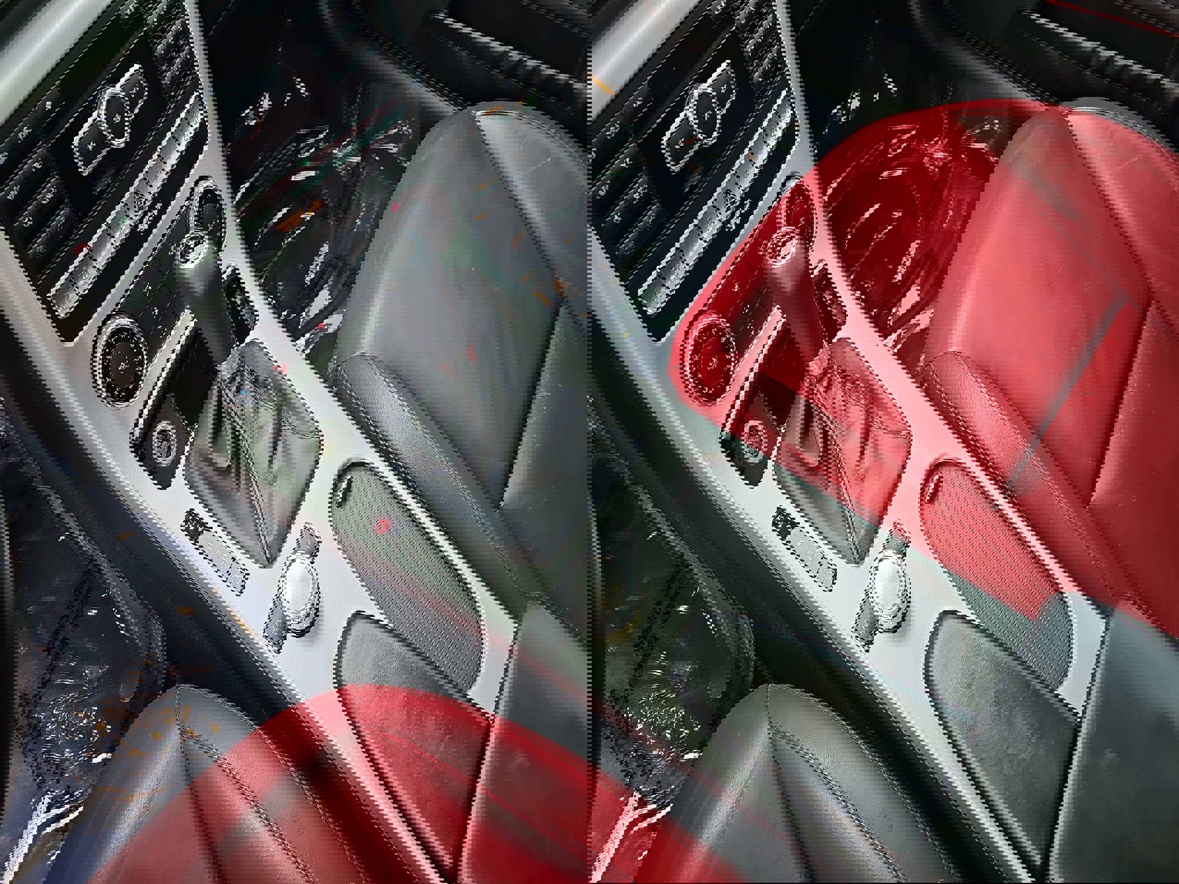 Used 2014 Mercedes-Benz SLK 350 image 22