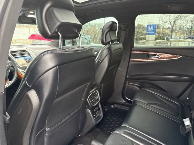 Used 2018 Lincoln MKX Reserve w/ Lincoln MKX Climate Package image 30