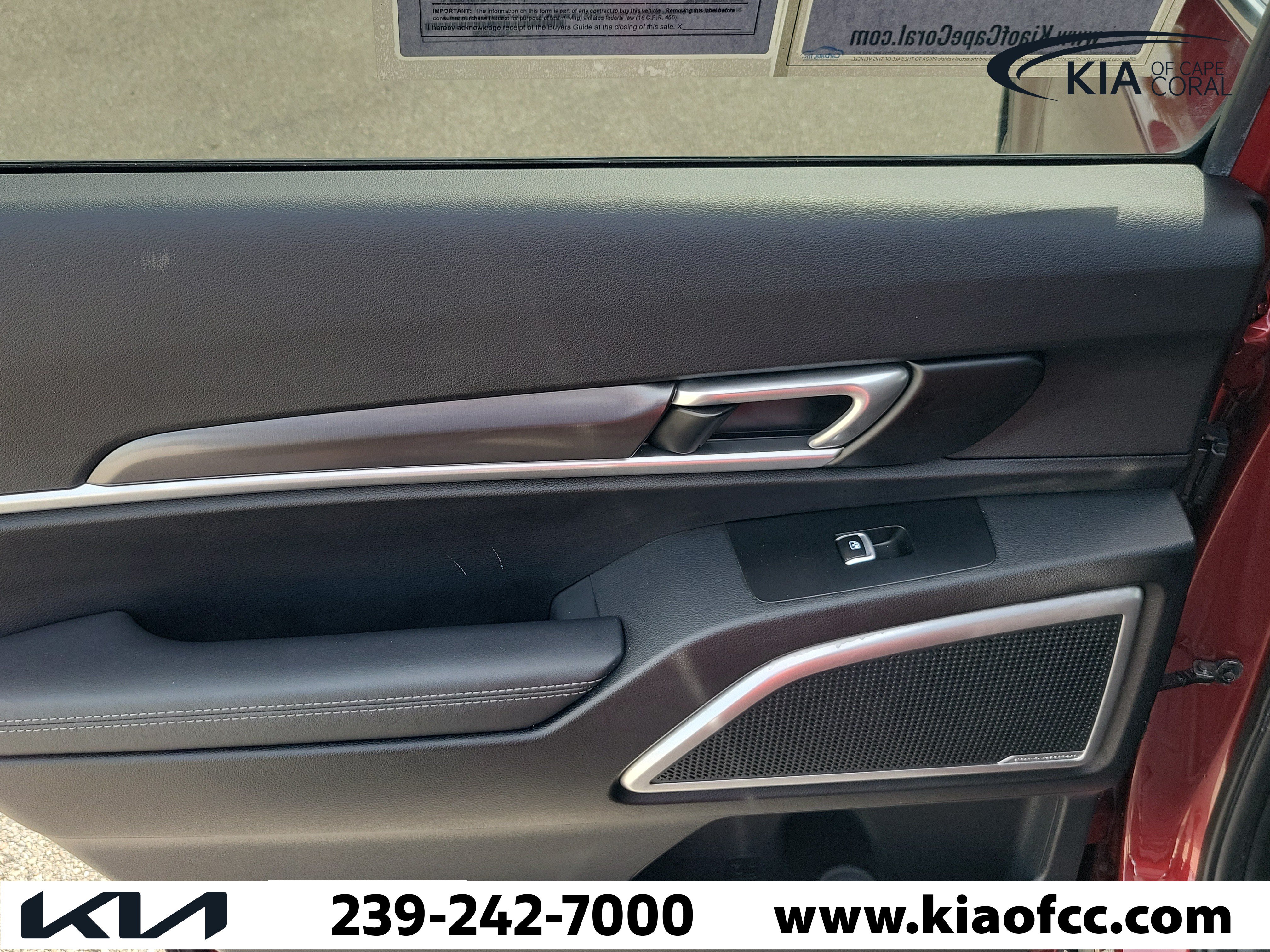 Certified 2023 Kia Telluride S w/ S Sunroof Package AWD/4WD image 15