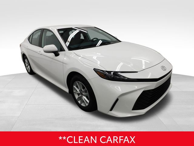 Used 2025 Toyota Camry LE image 2