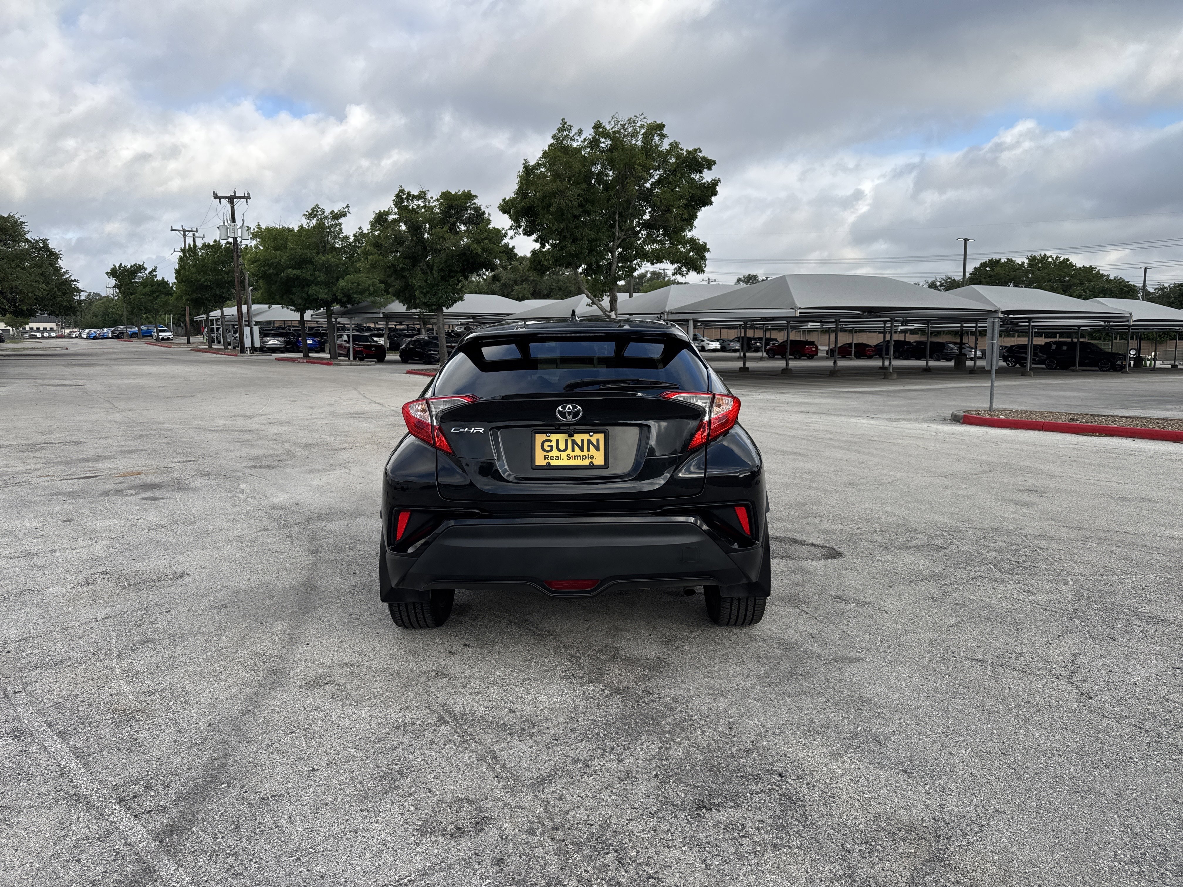 Used 2018 Toyota C-HR XLE FWD image 5