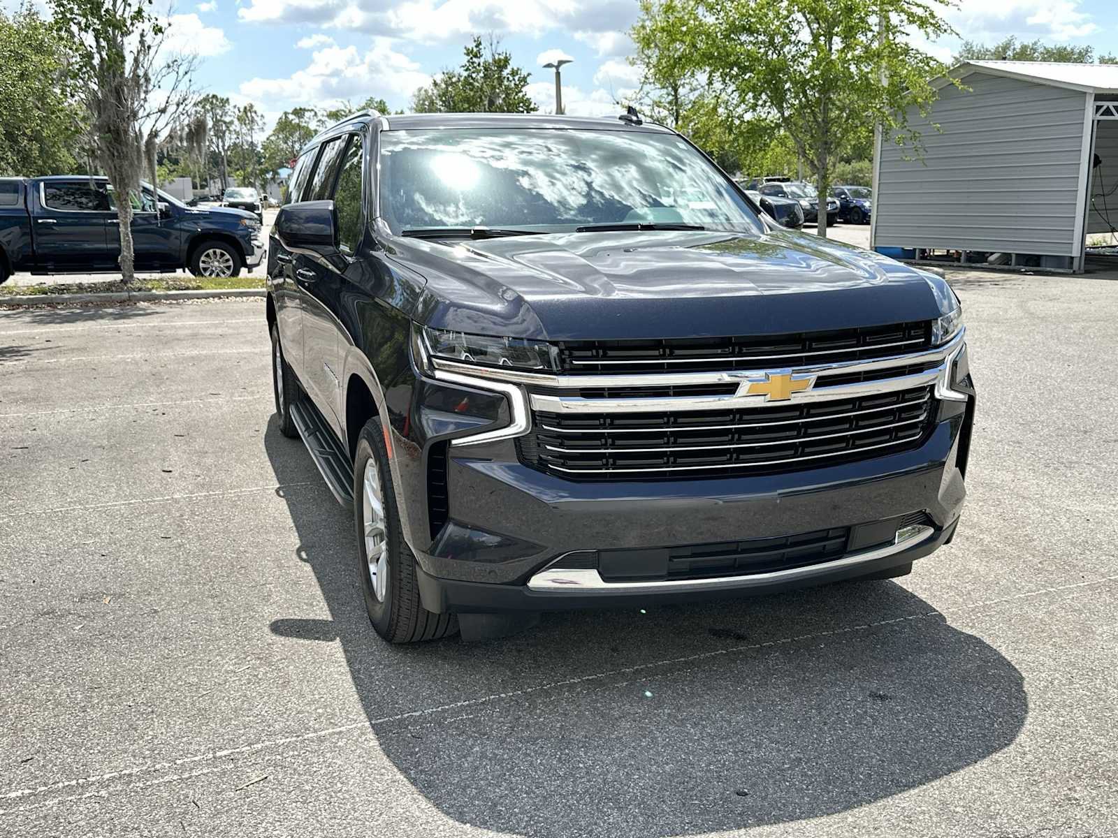 Certified 2024 Chevrolet Suburban LT RWD image 8