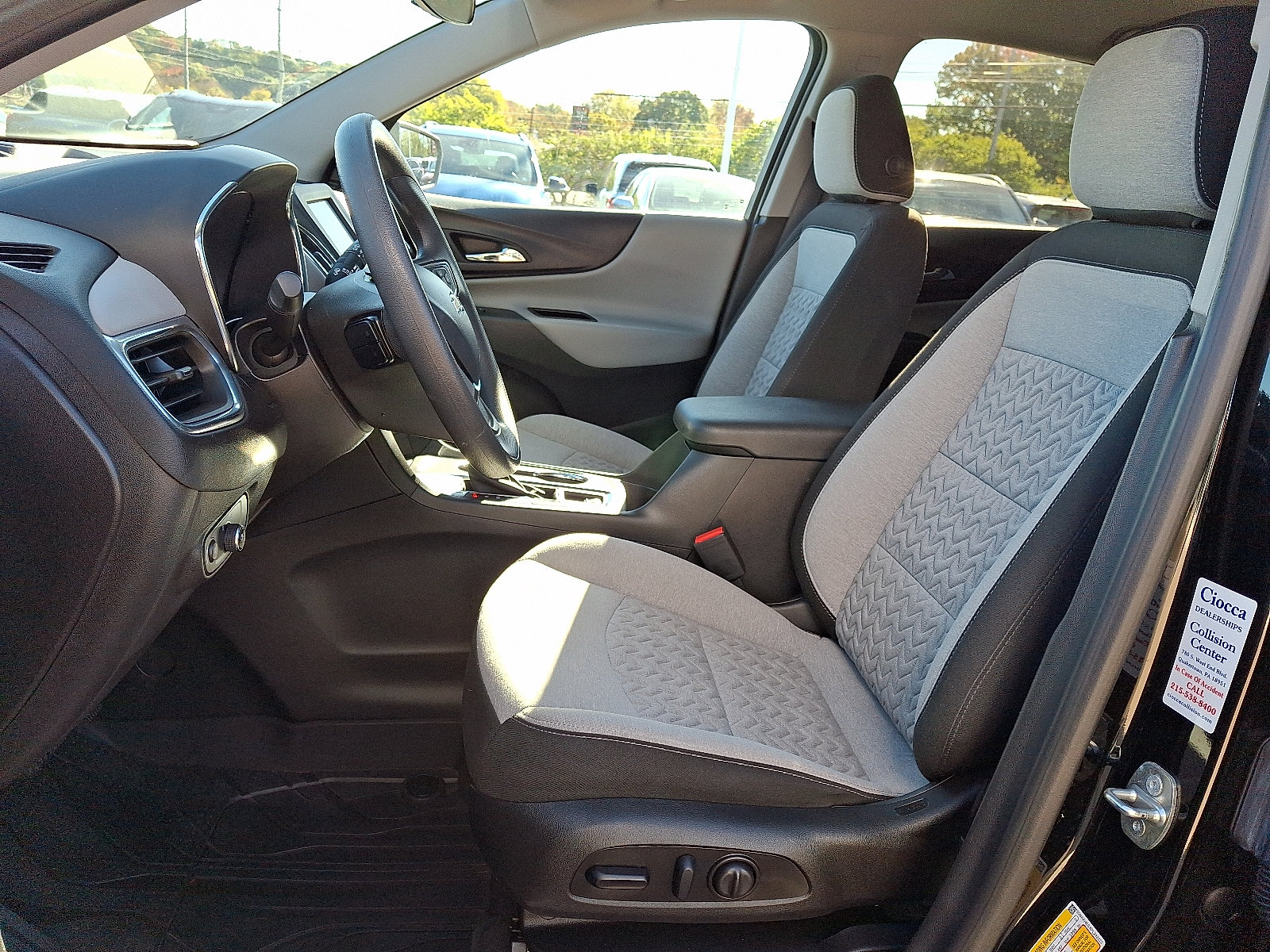 Used 2023 Chevrolet Equinox LS w/ LS Convenience Package FWD image 15