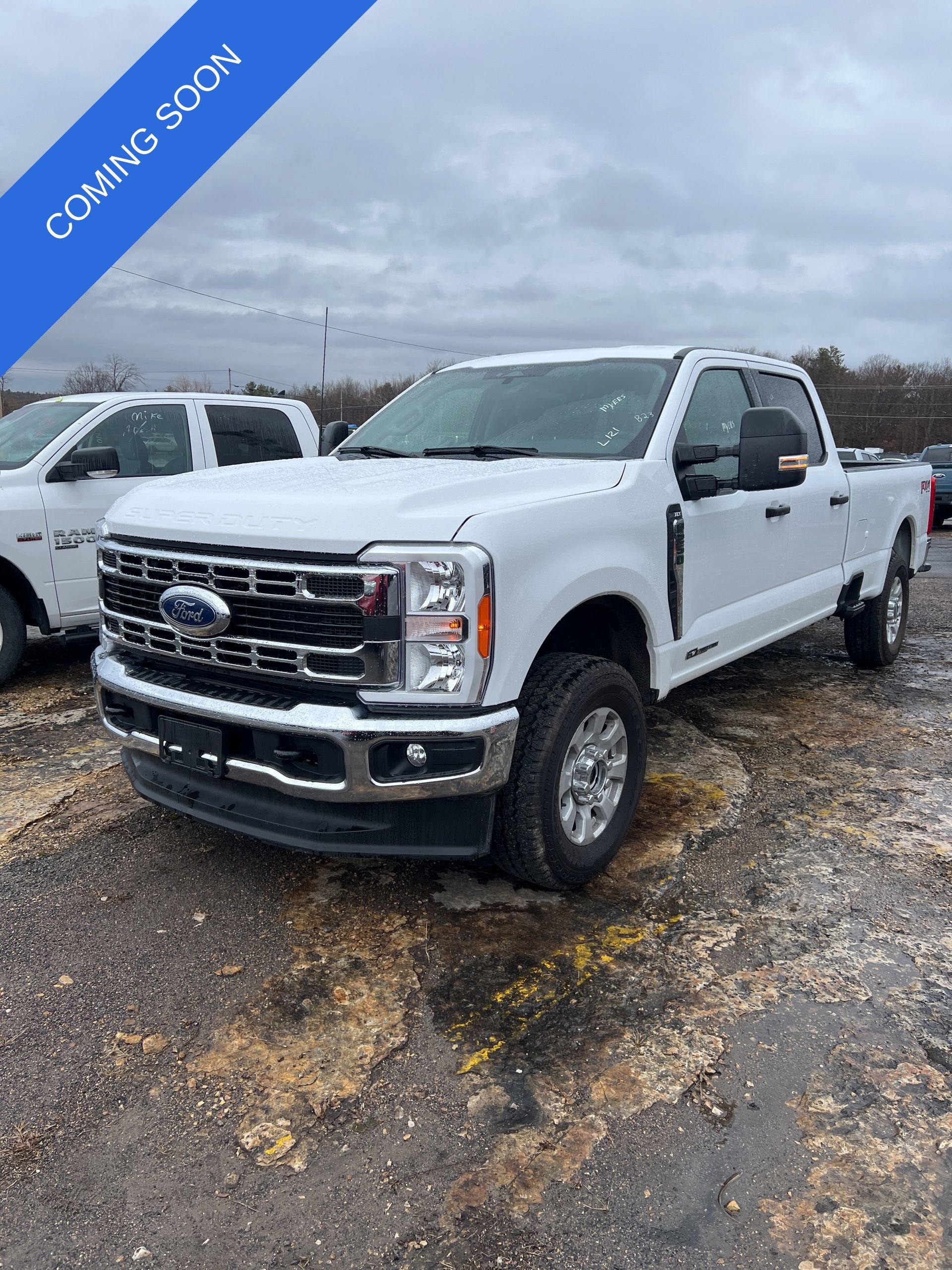 Used 2024 Ford F250 XLT image 1