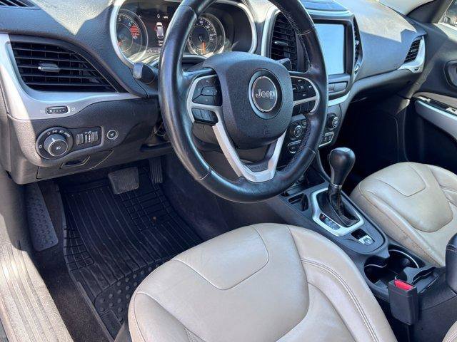 Used 2018 Jeep Cherokee Limited FWD image 15