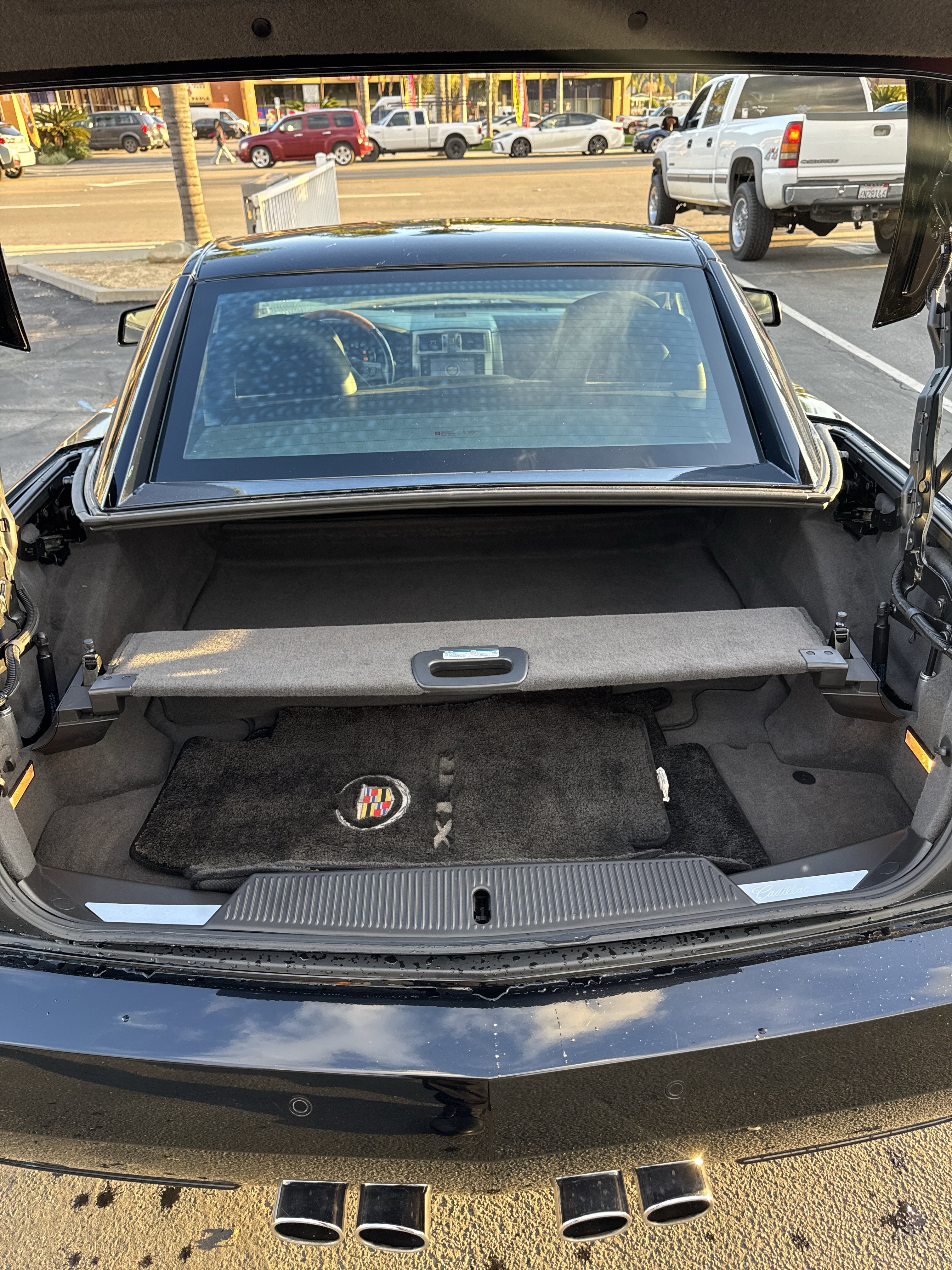 Used 2004 Cadillac XLR image 17