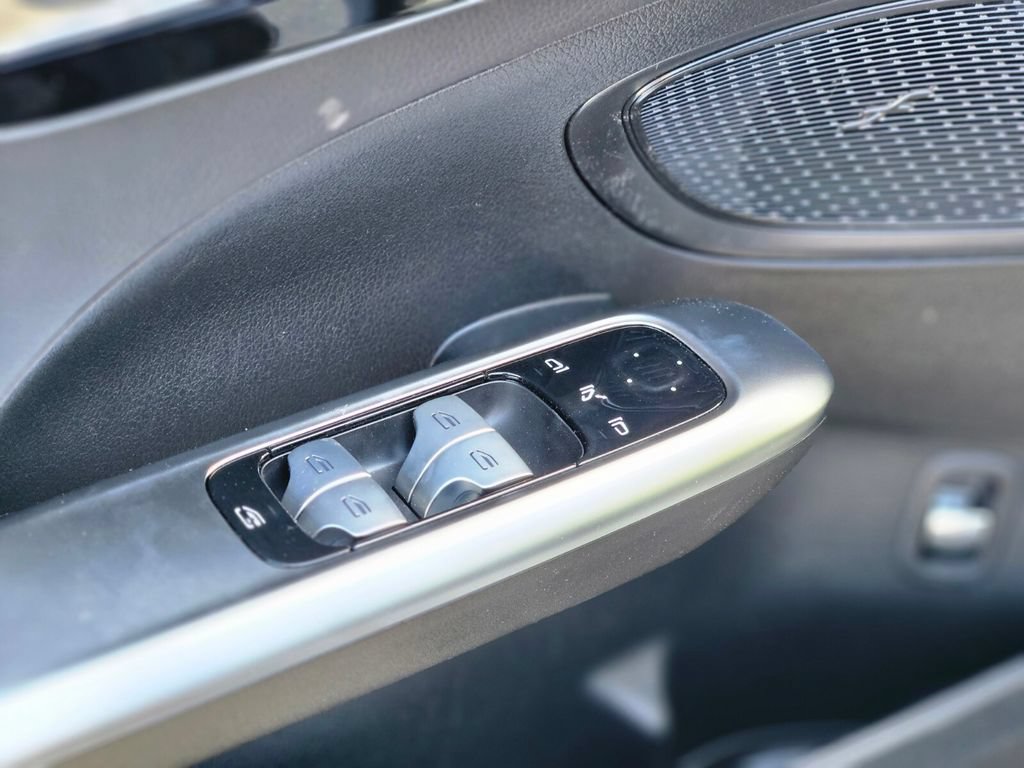 New 2026 Mercedes-Benz C 300 4MATIC Sedan image 15