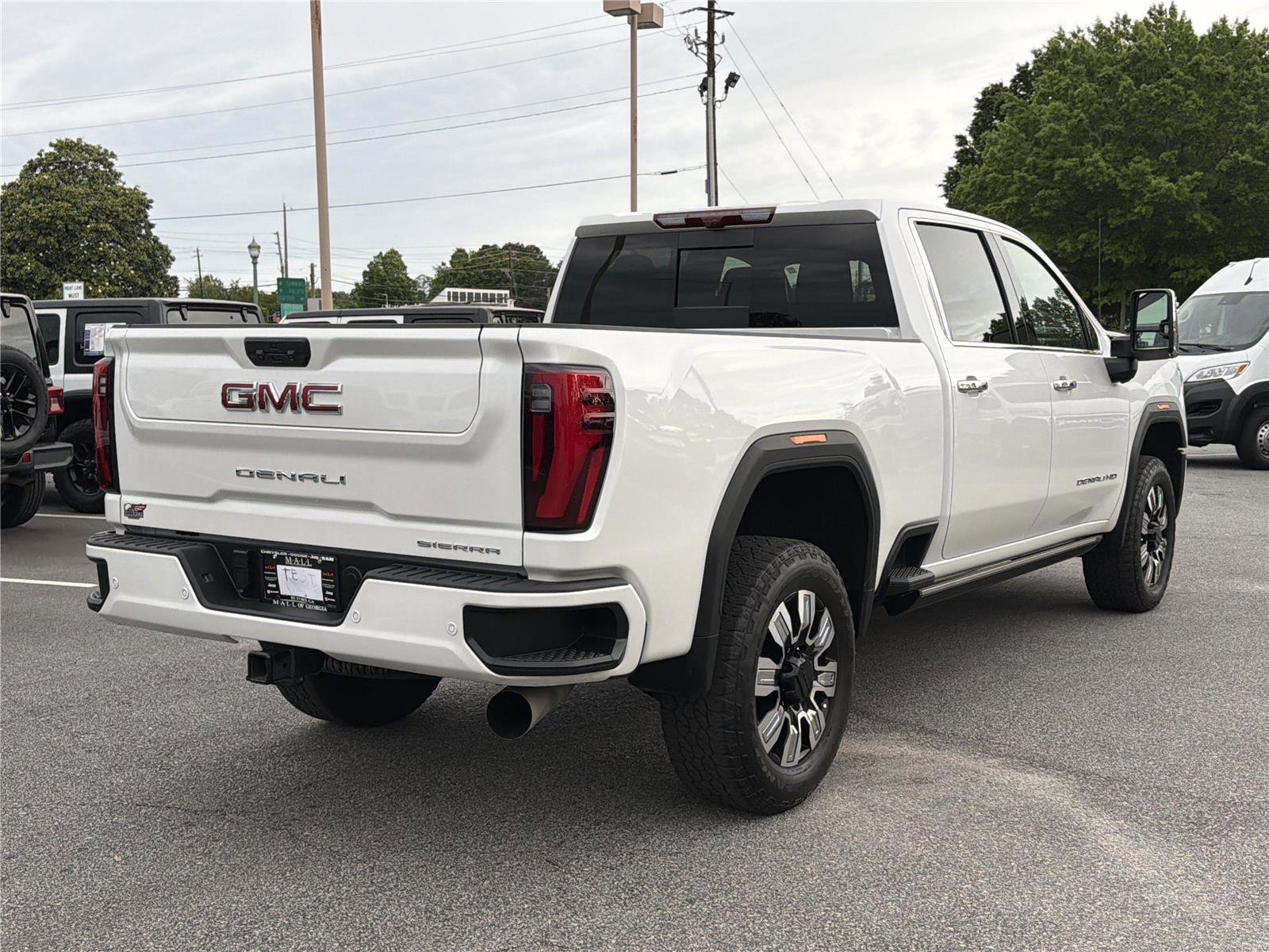 Used 2024 GMC Sierra 2500 Denali w/ Denali Reserve Package AWD/4WD image 5