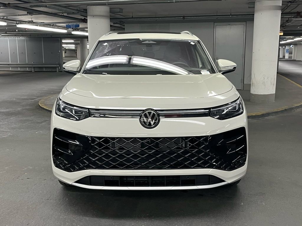 New 2026 Volkswagen Tiguan SEL R-Line image 33