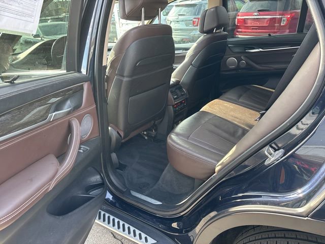 Used 2015 BMW X5 xDrive50i image 13