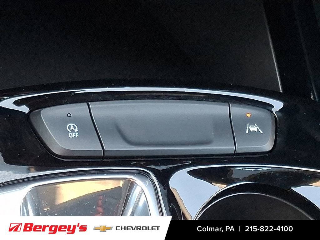 Certified 2026 Chevrolet Trax RS w/ Driver Confidence Package FWD image 26