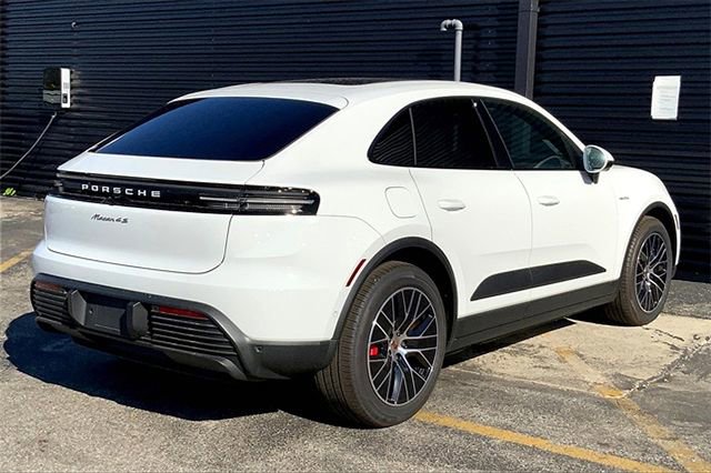 Certified 2025 Porsche Macan 4S Electric image 10