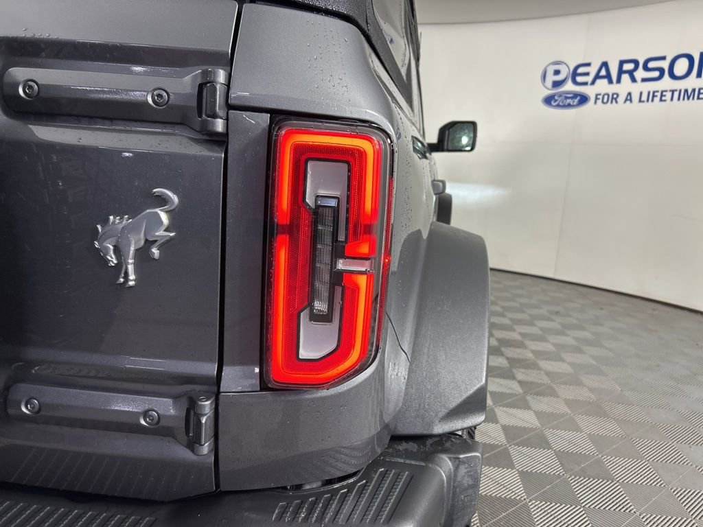 Used 2022 Ford Bronco Badlands image 7