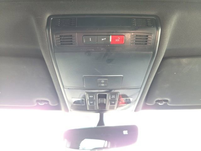 Used 2020 Volkswagen Tiguan SE R-Line image 20