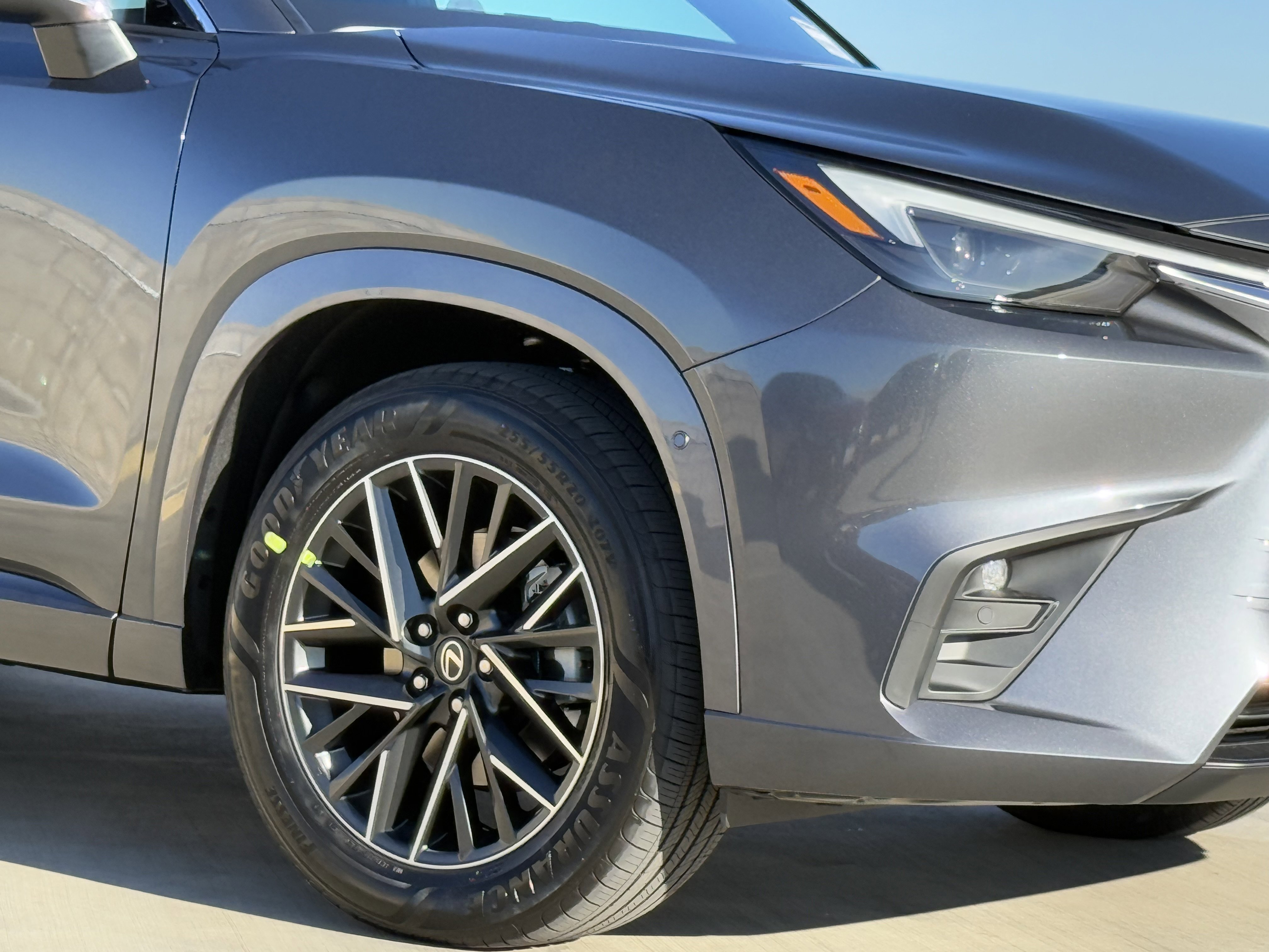 New 2026 Lexus TX 350 FWD image 4