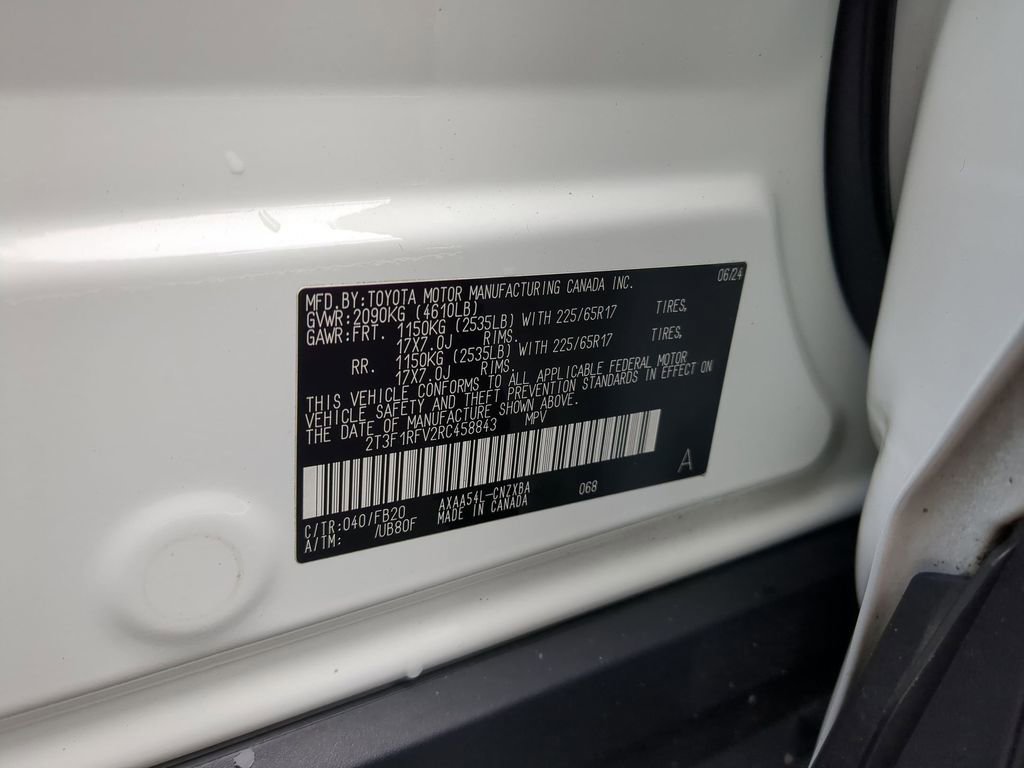 Used 2024 Toyota RAV4 LE image 29