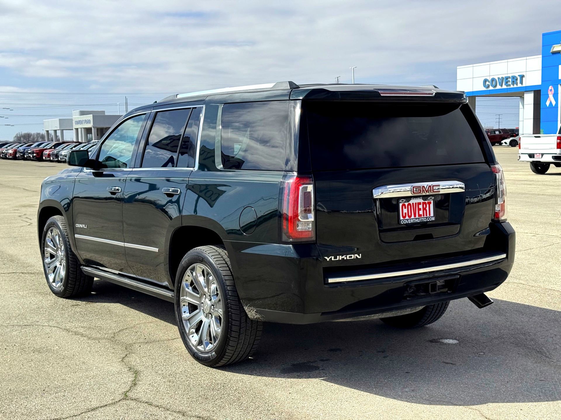 Used 2016 GMC Yukon Denali w/ Open Road Package image 10