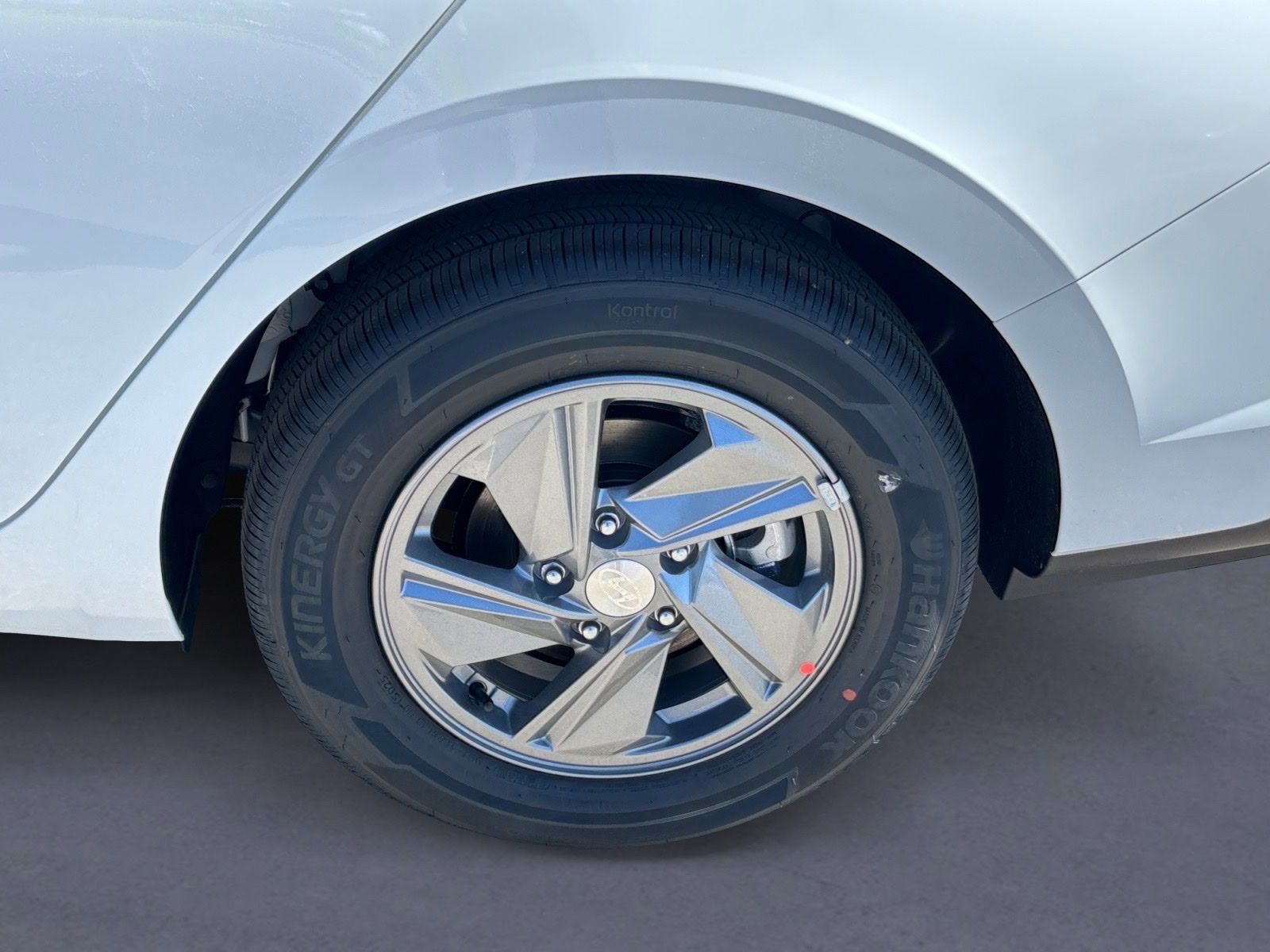 New 2026 Hyundai Elantra SE image 9