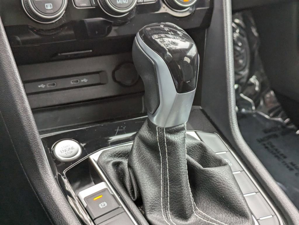 Used 2024 Volkswagen Taos SE image 22