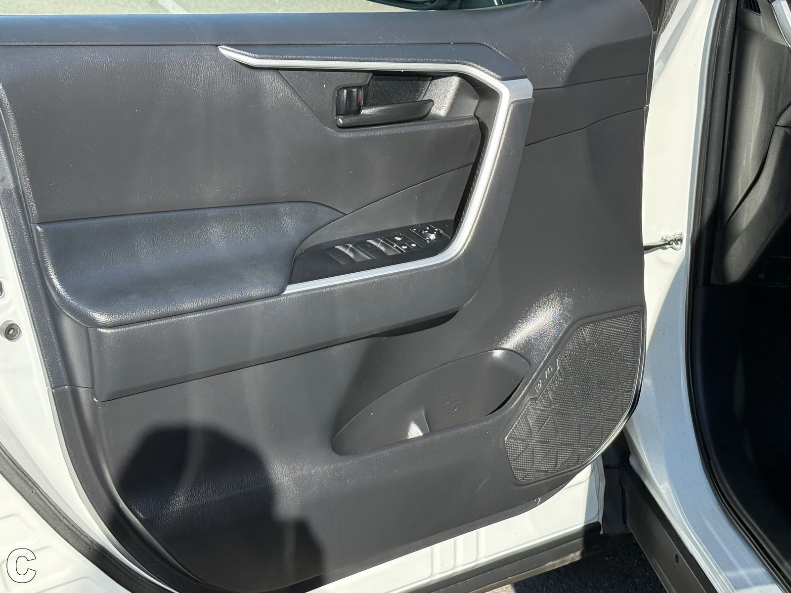 Used 2024 Toyota RAV4 LE image 16