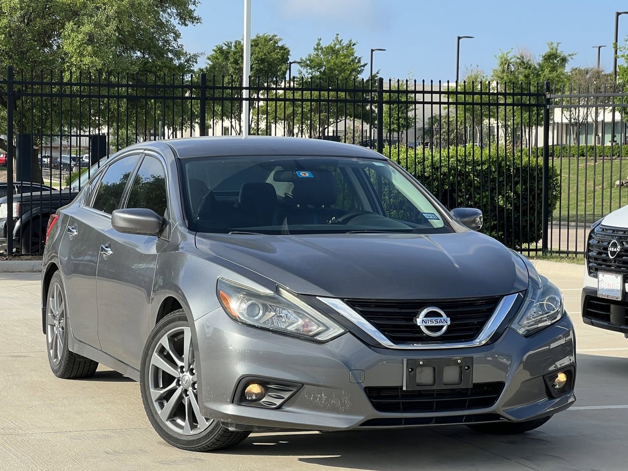 Used 2018 Nissan Altima 2.5 SR w/ SR Special Edition image 2
