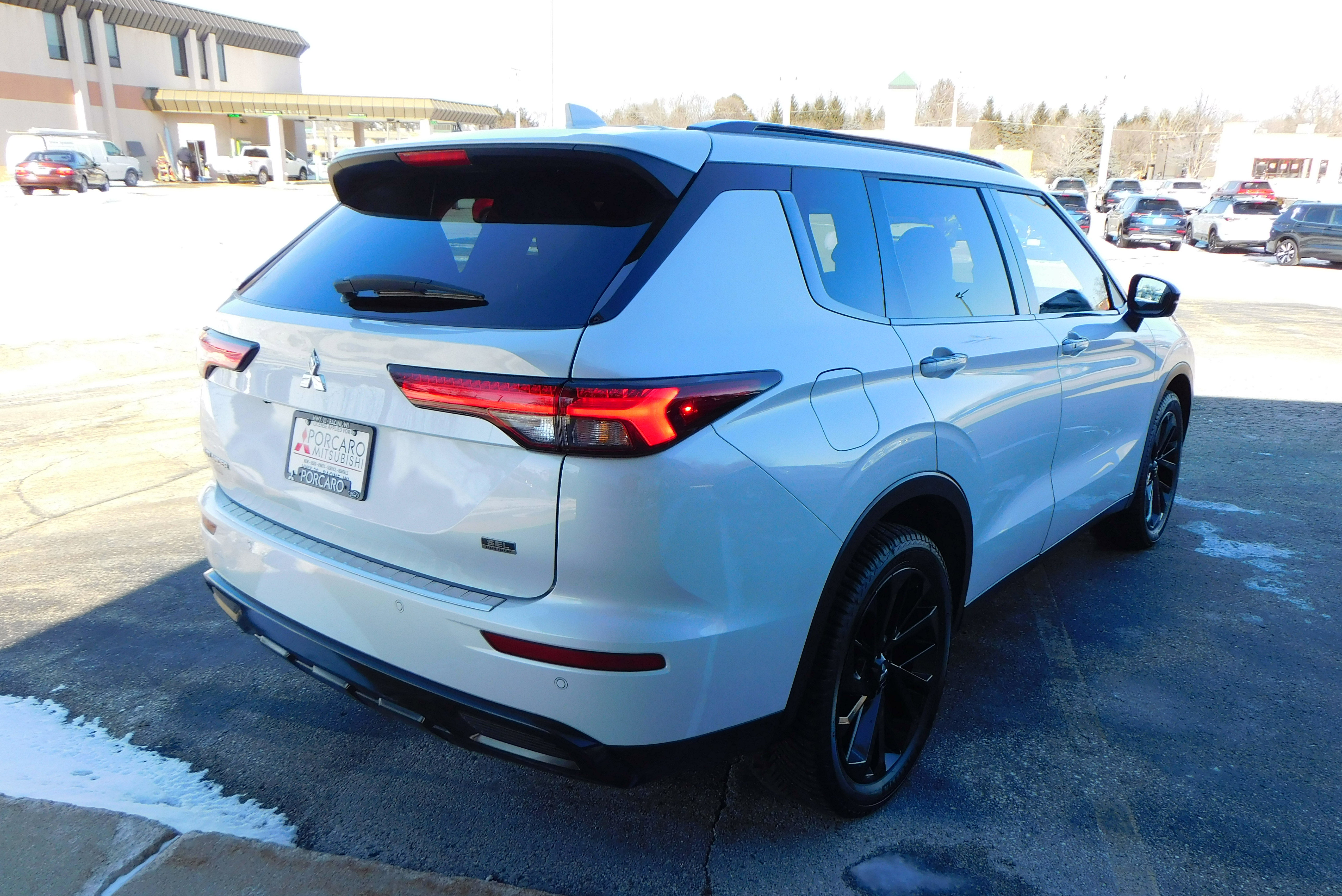 Used 2024 Mitsubishi Outlander SEL image 5