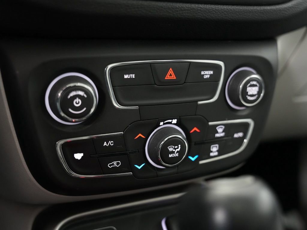 Used 2018 Jeep Compass Latitude w/ Popular Equipment Group image 24