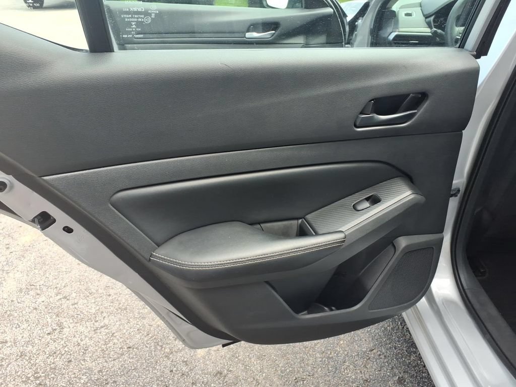 Used 2024 Nissan Altima 2.5 SV FWD image 19