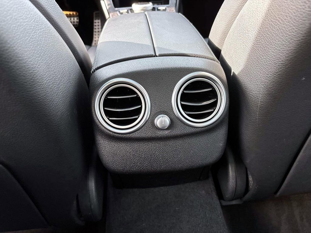 Used 2020 Mercedes-Benz C 300 4MATIC Sedan image 33