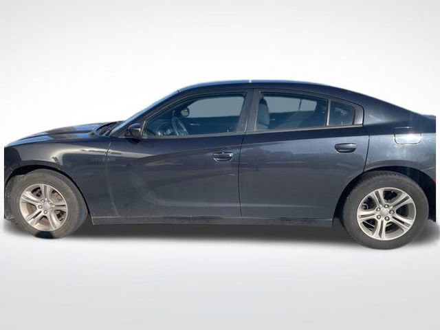 Used 2019 Dodge Charger SXT image 3
