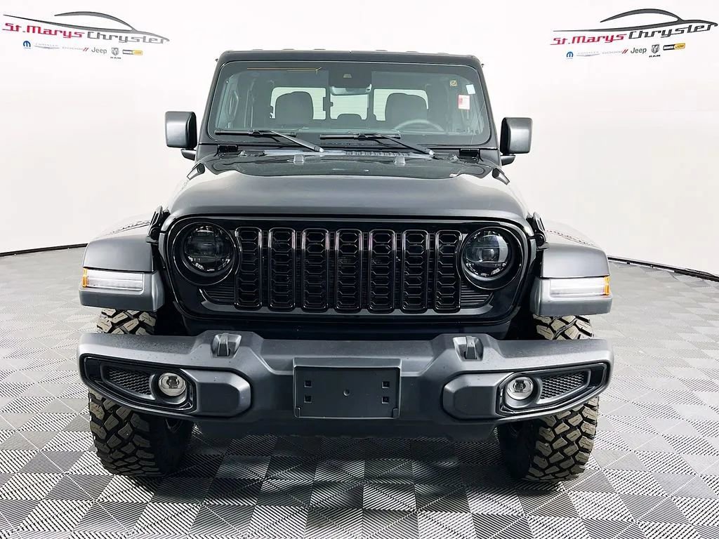 Used 2024 Jeep Gladiator Sport image 3