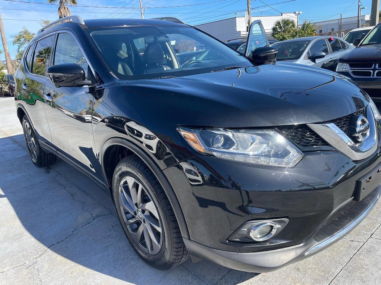Used 2016 Nissan Rogue SL w/ SL Premium Package image 13