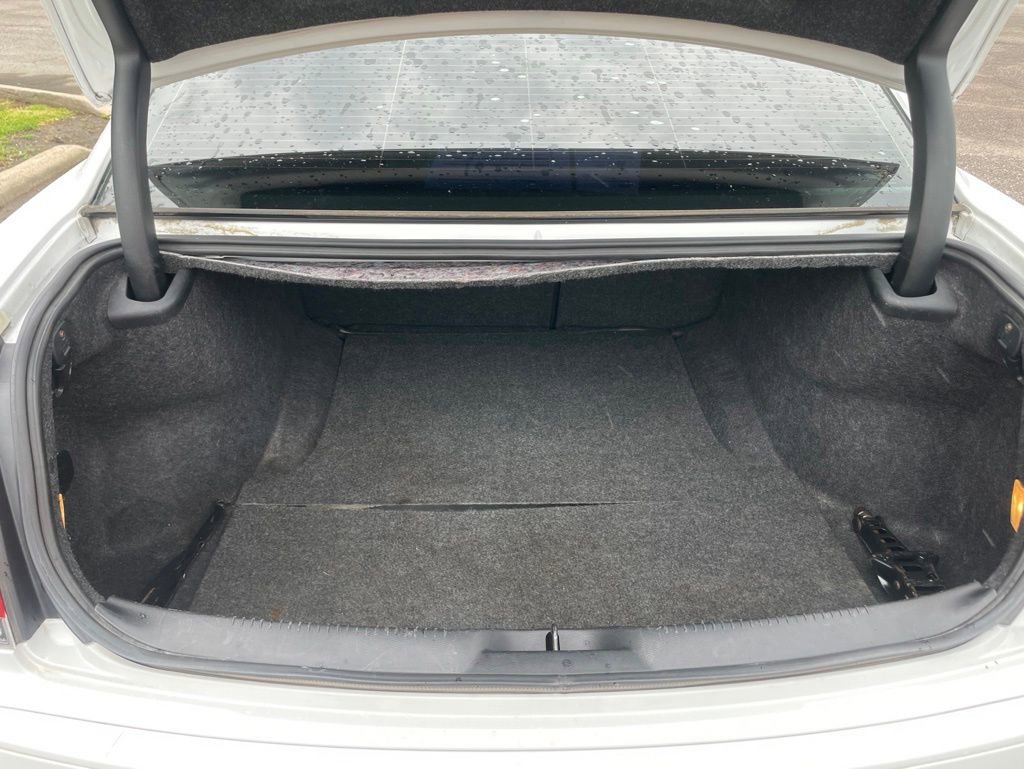 Used 2019 Chrysler 300 S RWD image 17