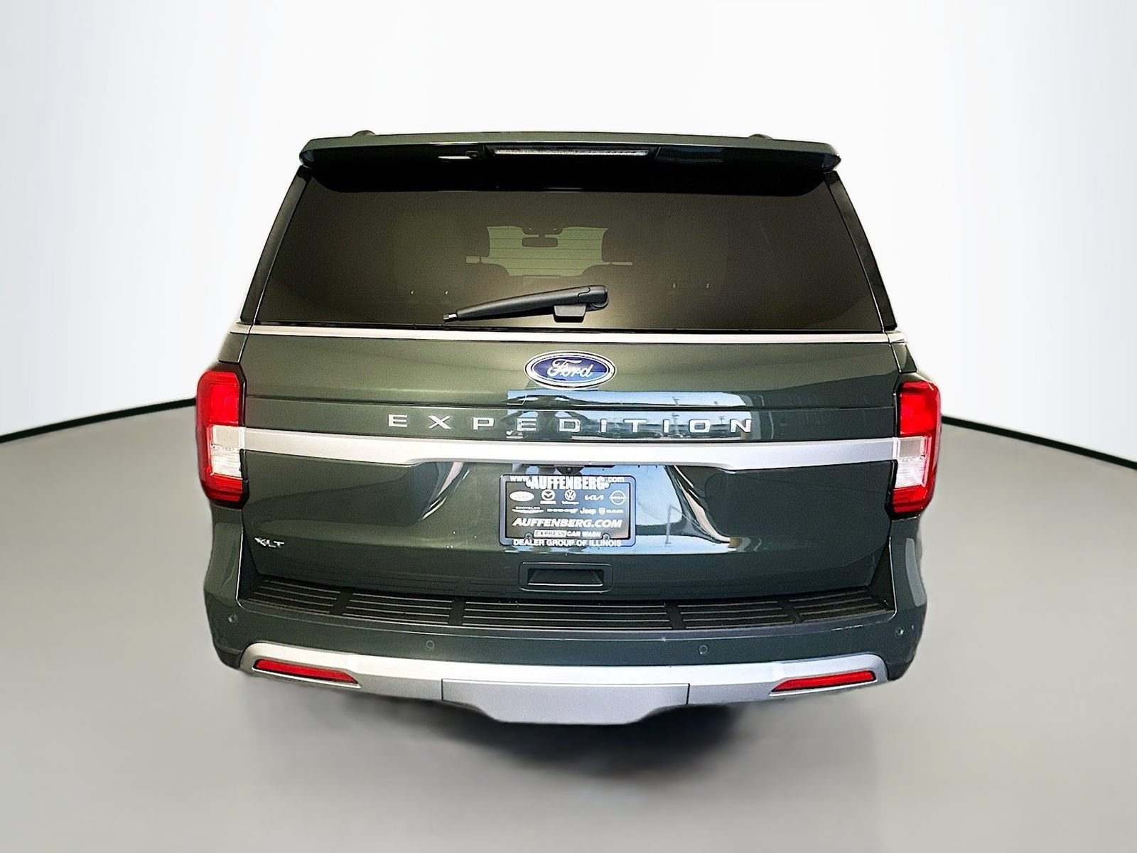 Used 2022 Ford Expedition XLT AWD/4WD image 6