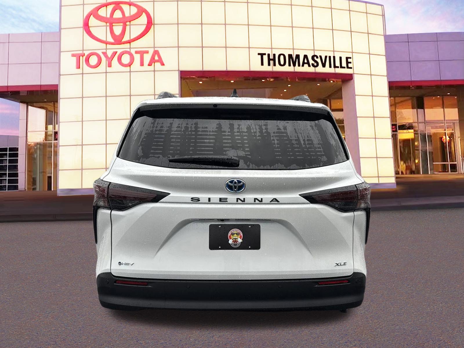 New 2025 Toyota Sienna XLE w/ XLE Plus Package FWD image 5