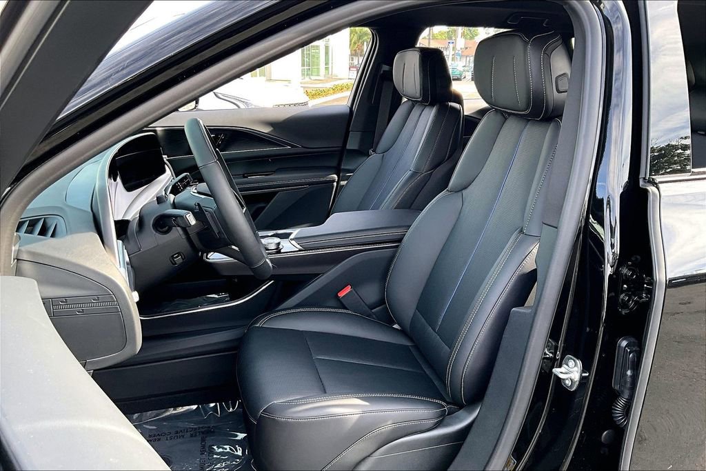 New 2026 Cadillac Lyriq Sport image 12