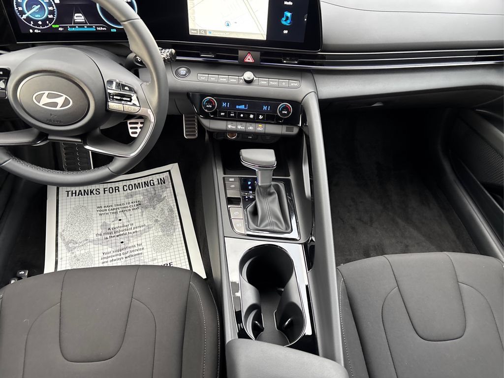 New 2026 Hyundai Elantra SEL FWD image 20