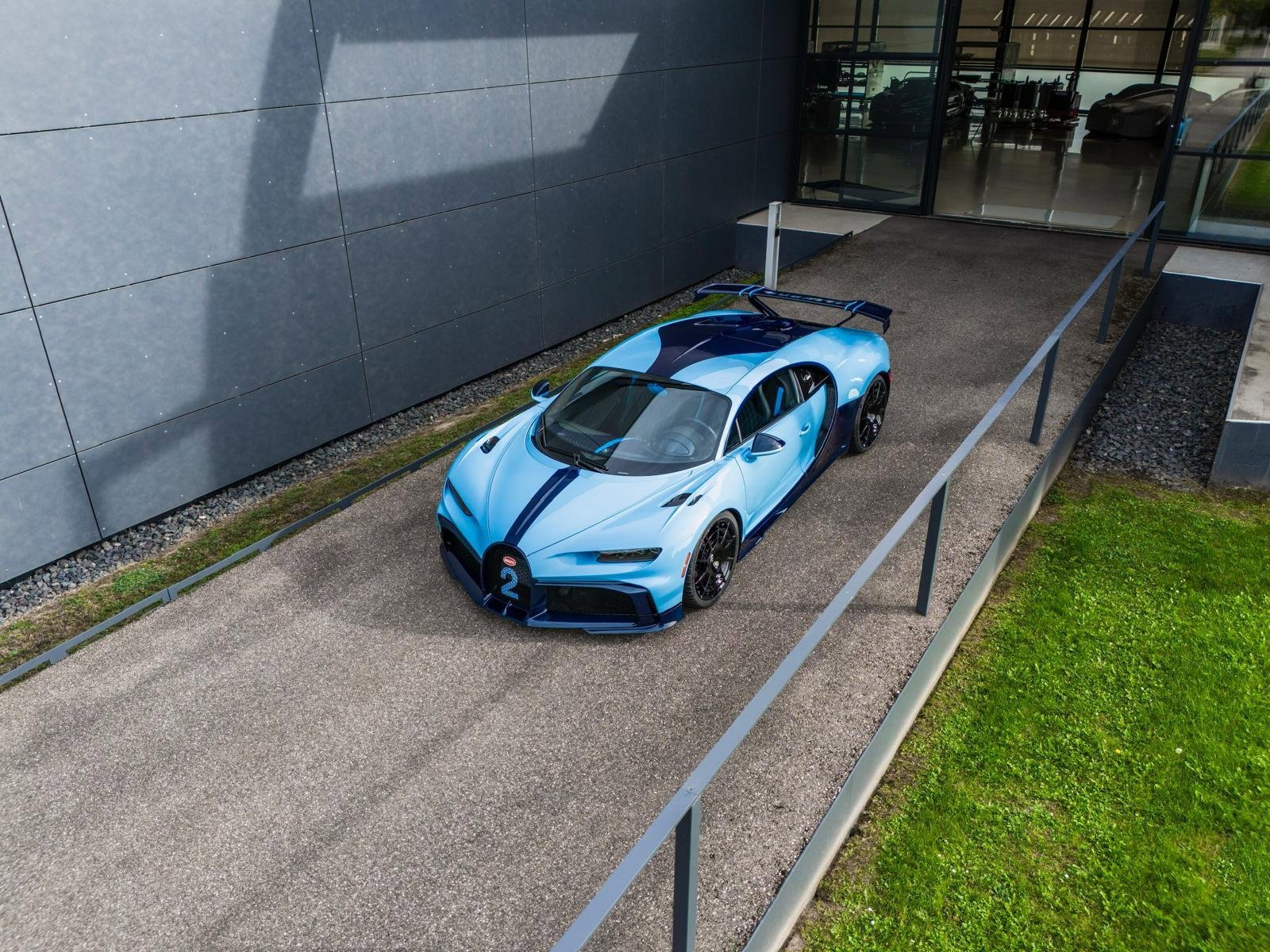 Used 2023 Bugatti Chiron Pur Sport image 9